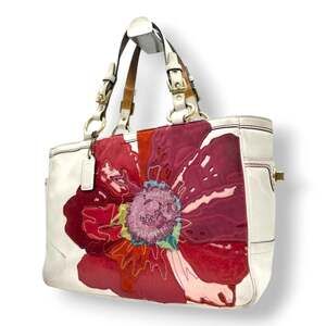 Coach Hamptons Flower Tote Bag in Leather and Suede, White, 10509, Women's, S...
